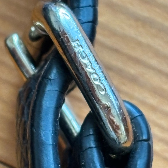 Coach East West Crossbody Elegant Cross Grain Leather - Picture 9 of 16